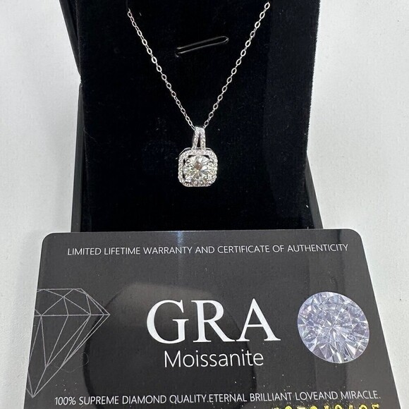GRA Moissanite Diamond Necklace 2 Ct Pendant Chain Fine Jewelry Halo - Picture 1 of 12